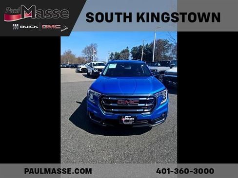 Used 2024 GMC Terrain AT4 w/ Tech Package AWD/4WD image 9