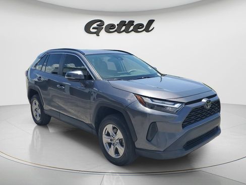 Used 2023 Toyota RAV4 XLE w/ Convenience Package FWD image 3