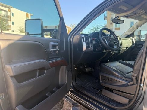 Used 2017 GMC Sierra 1500 SLT w/ Suspension Package, Off-Road AWD/4WD image 12