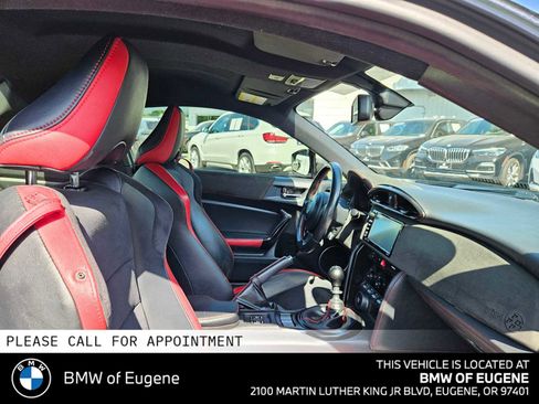 Used 2019 Toyota 86 RWD image 11