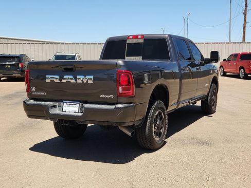 Used 2026 RAM 2500 Laramie AWD/4WD image 4