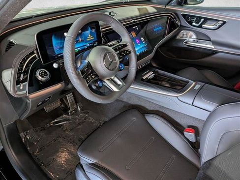 New 2026 Mercedes-Benz E 53 AMG e 4MATIC Sedan image 3
