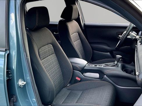 Used 2025 Honda HR-V Sport image 21
