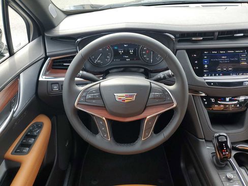 New 2026 Cadillac XT5 Premium Luxury w/ Driver Assist Package image 11