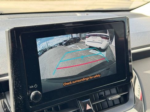 Certified 2025 Toyota Corolla LE image 32