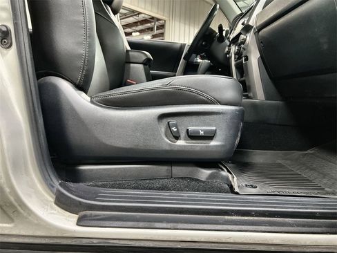 Used 2021 Toyota 4Runner SR5 Premium image 29