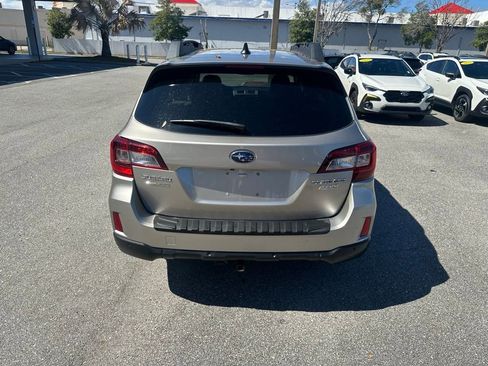 Used 2017 Subaru Outback 2.5i Limited image 6