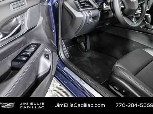 New 2025 Cadillac CT4 Premium Luxury image 6