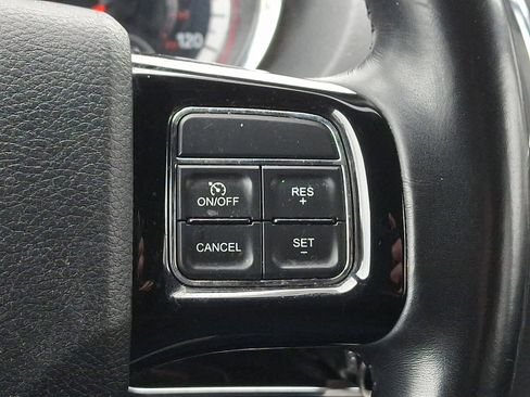 Used 2019 Dodge Grand Caravan SE image 22
