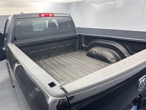 Used 2017 RAM 1500 ST w/ SXT Appearance Group AWD/4WD image 15
