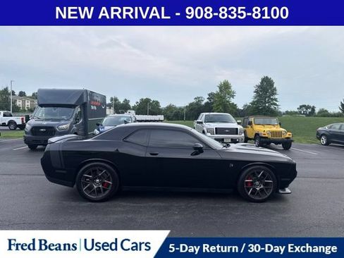 Used 2016 Dodge Challenger R/T Scat Pack RWD image 9