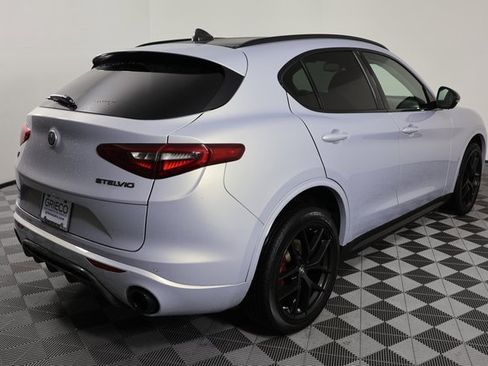 Used 2020 Alfa Romeo Stelvio Sprint w/ Nero Edizione image 8