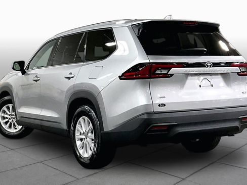 Used 2026 Toyota Grand Highlander AWD image 12