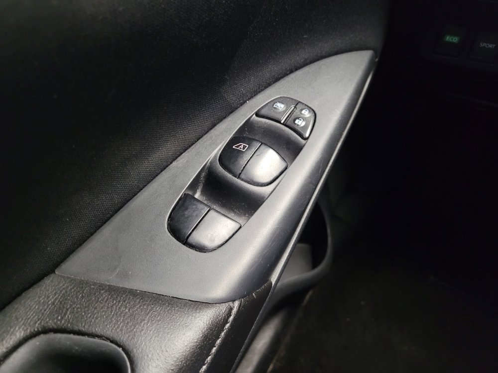 Used 2017 Nissan Sentra SV FWD image 27