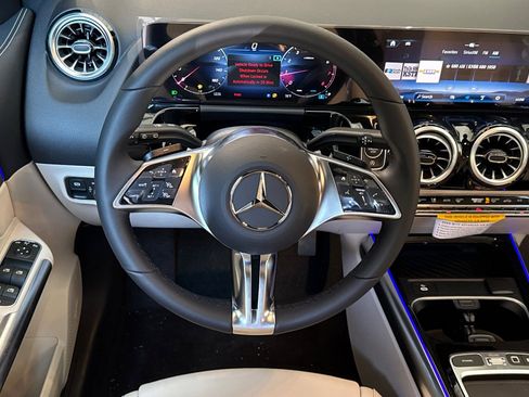 New 2025 Mercedes-Benz GLA 250 image 17