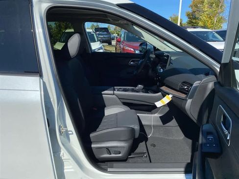 New 2026 Nissan Rogue Platinum w/ Platinum Premium Package image 27