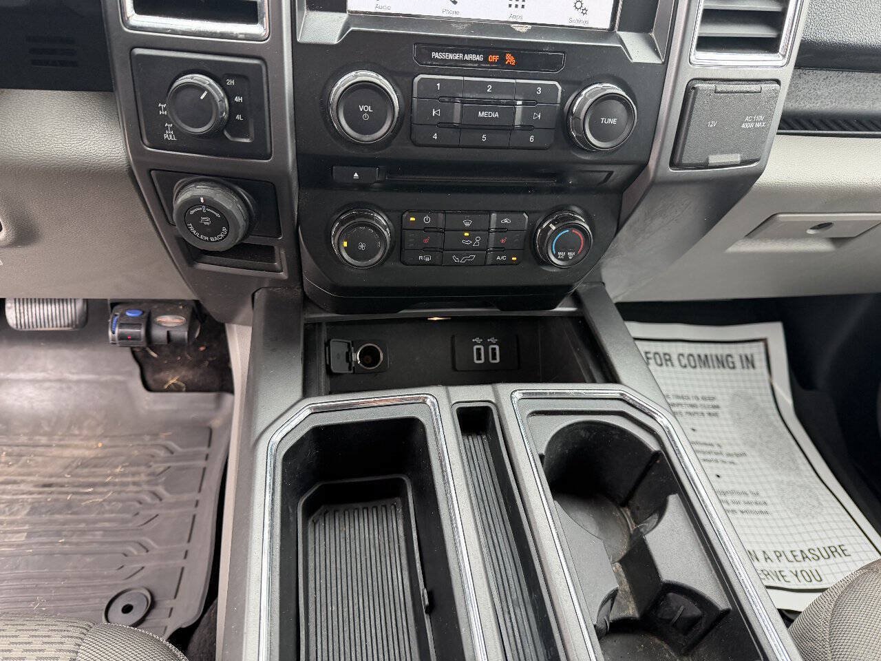 Used 2016 Ford F150 XLT w/ Equipment Group 302A Luxury AWD/4WD image 18