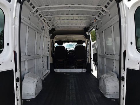 Used 2021 RAM ProMaster 2500 FWD image 12