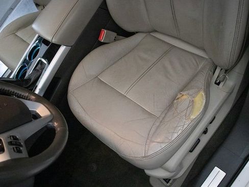 Used 2013 Ford Edge Limited image 25