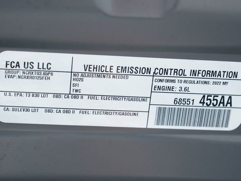 Used 2022 Chrysler Pacifica Limited w/ S Appearance Package FWD image 16