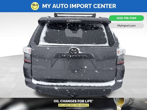 Used 2021 Toyota 4Runner TRD Off-Road Premium w/ Moonroof Package image 4