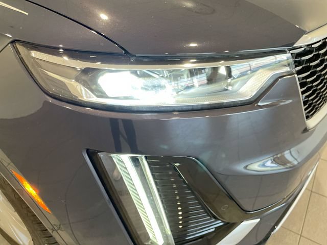 Used 2024 Cadillac XT6 Premium Luxury w/ Technology Package FWD image 11