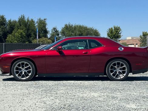 Used 2020 Dodge Challenger GT RWD image 6