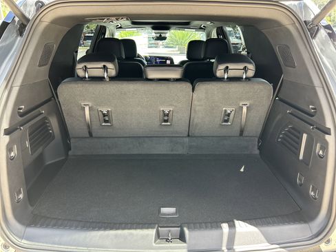 New 2026 Chevrolet Traverse LT w/ Sun and Wheel Package image 8