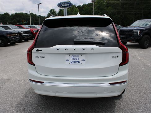 Used 2025 Volvo XC90 B6 Plus AWD/4WD image 7