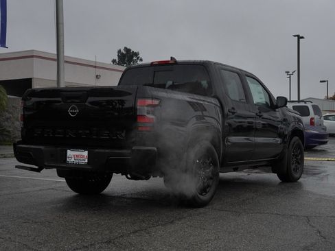 New 2026 Nissan Frontier SV image 4