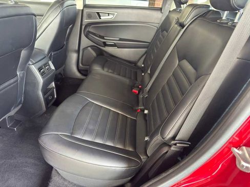 Used 2022 Ford Edge SEL image 6