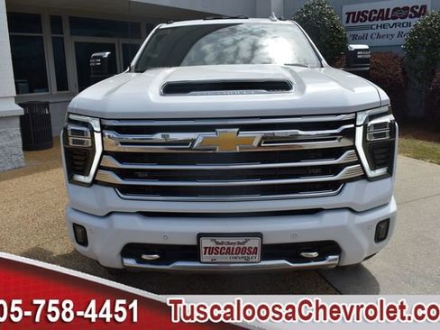 New 2026 Chevrolet Silverado 2500 High Country w/ High Country Premium Package AWD/4WD image 4