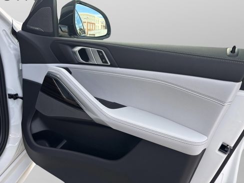 Used 2025 BMW X6 xDrive40i image 34