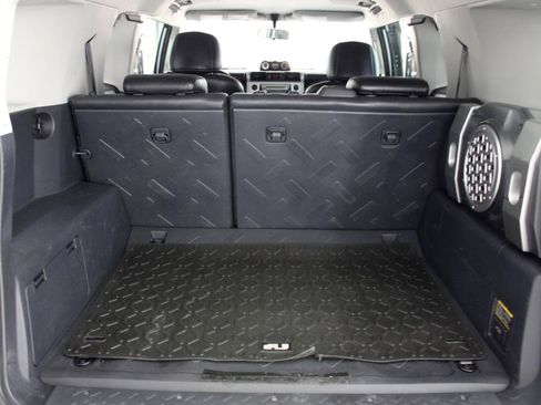 Used 2008 Toyota FJ Cruiser 2WD image 60