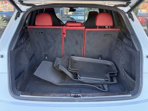 Used 2020 Audi SQ5 Premium Plus w/ Premium Plus Package image 18