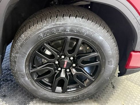 Used 2024 GMC Sierra 1500 Elevation AWD/4WD image 13