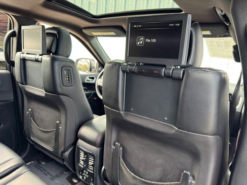 Used 2016 Dodge Durango R/T w/ Blacktop Package image 42