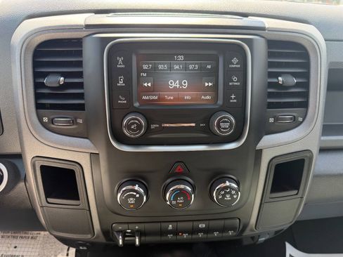 Used 2018 RAM 2500 Tradesman w/ Chrome Appearance Group AWD/4WD image 27