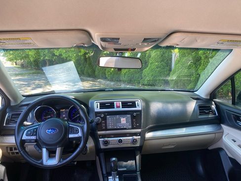 Used 2016 Subaru Outback 2.5i Premium AWD/4WD image 18