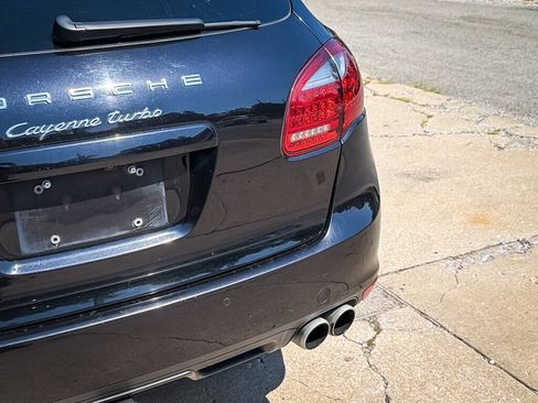 Used 2014 Porsche Cayenne AWD/4WD image 13