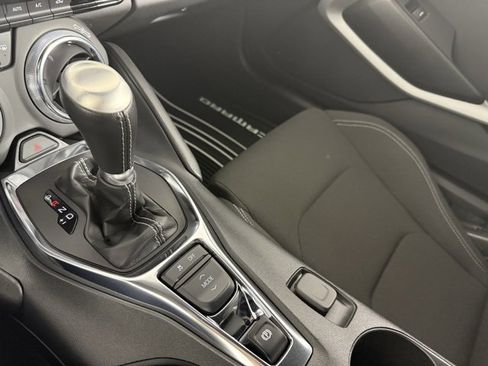 Used 2020 Chevrolet Camaro LS image 20