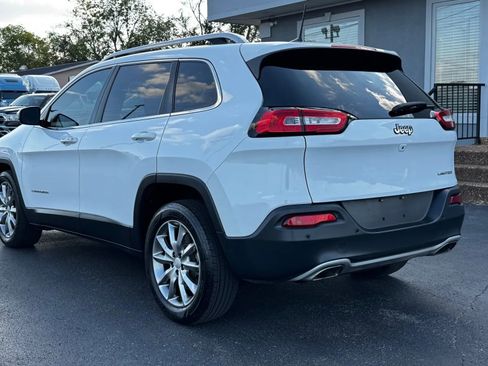Used 2018 Jeep Cherokee Limited FWD image 7