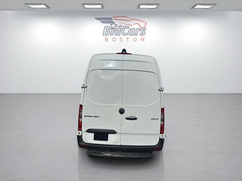 Used 2023 Mercedes-Benz Sprinter 2500 w/ Acoustic Package image 5