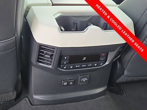 Used 2024 Toyota Sequoia Capstone image 12