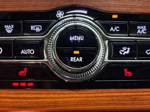 Used 2020 Lincoln Aviator Reserve RWD image 32