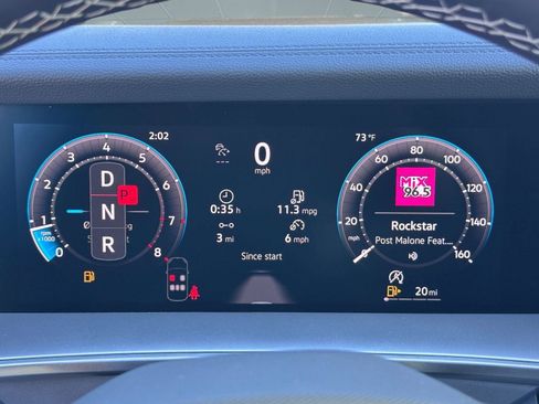 New 2026 Volkswagen Tiguan SE image 18