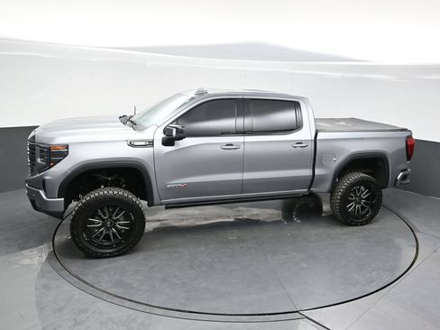 Used 2025 GMC Sierra 1500 AT4 w/ AT4 Premium Package AWD/4WD image 29