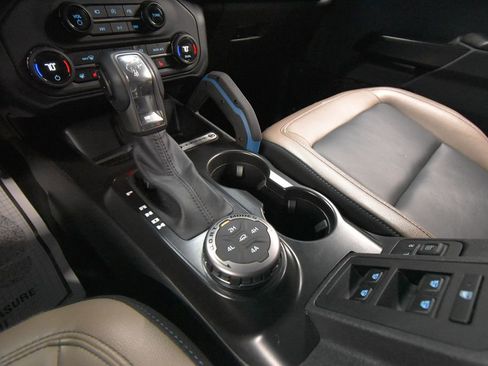 Used 2024 Ford Bronco Wildtrak AWD/4WD image 18