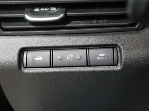 Used 2024 Nissan Altima 2.5 S image 31