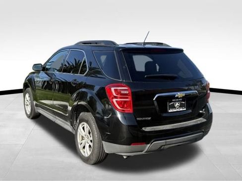 Used 2017 Chevrolet Equinox LT w/ Convenience Package image 4